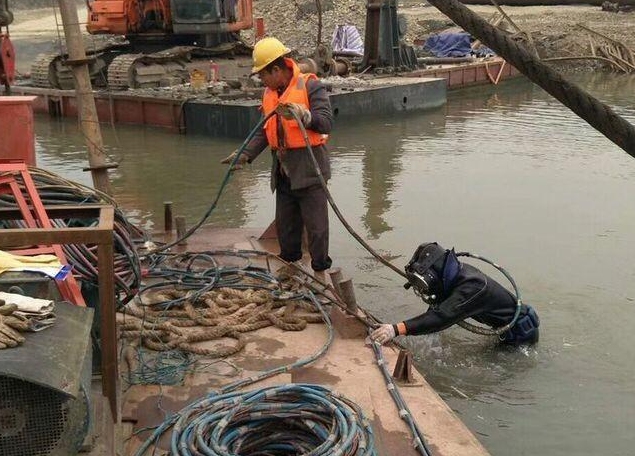 龙安潜水封堵打捞
